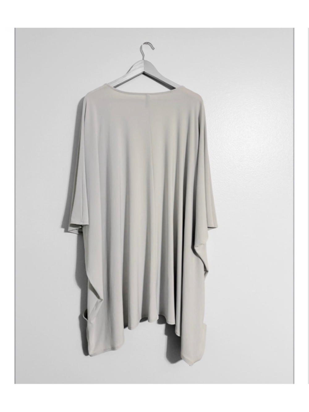 Last Tango Slinky Non Wrinkle Open Drape Cardigan - Picture 3 of 4